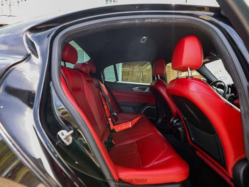 Used 2020 Alfa Romeo Giulia w/ Quick Order Package 22K Sport image 25