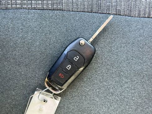 Used 2023 Ford F150 XLT image 25