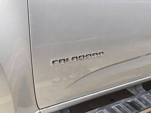 Used 2016 Chevrolet Colorado W/T RWD image 5