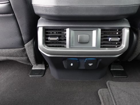 Used 2024 Ford F150 Lariat image 42