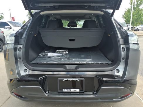 New 2026 Nissan Murano Platinum w/ Cargo Package AWD/4WD image 9