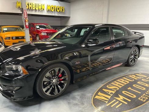 Used 2014 Dodge Charger SRT8 w/ Harman/Kardon Audio Group image 2