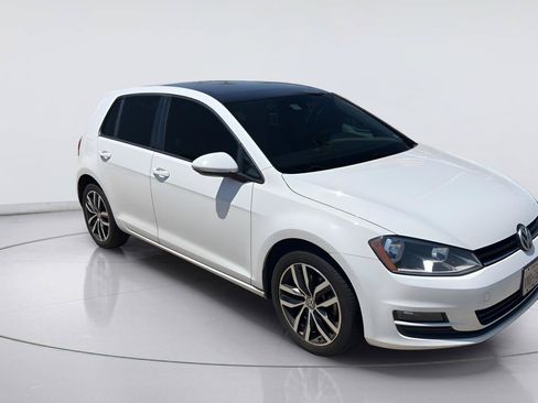 Used 2017 Volkswagen Golf SE FWD image 6