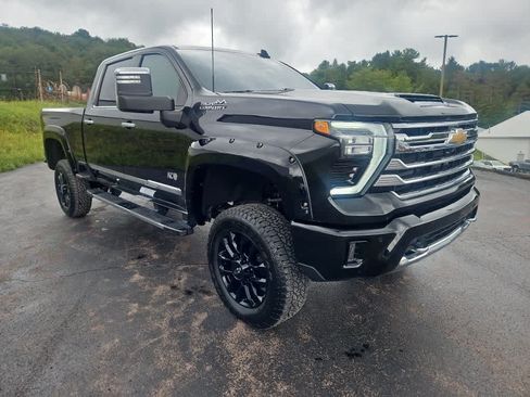 Used 2024 Chevrolet Silverado 2500 High Country AWD/4WD image 7