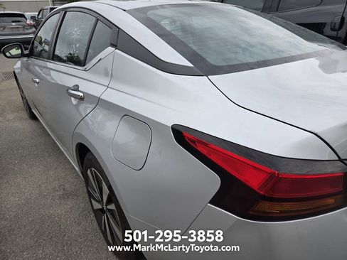 Used 2022 Nissan Altima 2.5 SV FWD image 8