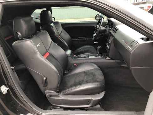 Used 2010 Dodge Challenger SRT8 w/ SRT Option Group II RWD image 33