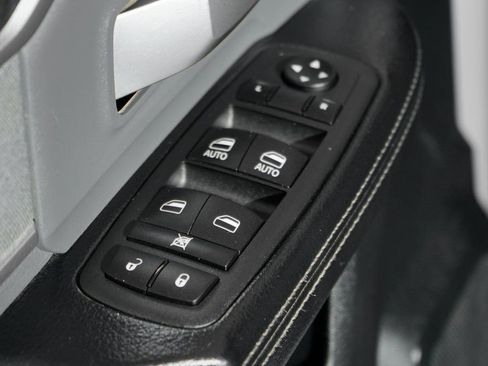 Used 2021 RAM 3500 Big Horn AWD/4WD image 16
