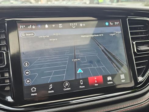 Used 2024 Dodge Durango GT image 23