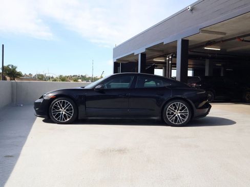 Certified 2022 Porsche Taycan image 2