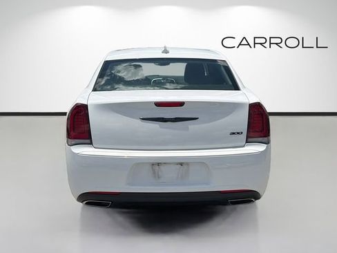 Used 2023 Chrysler 300 Touring w/ Sport Appearance Package RWD image 14