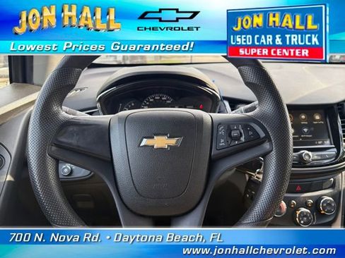 Used 2018 Chevrolet Trax LS image 20