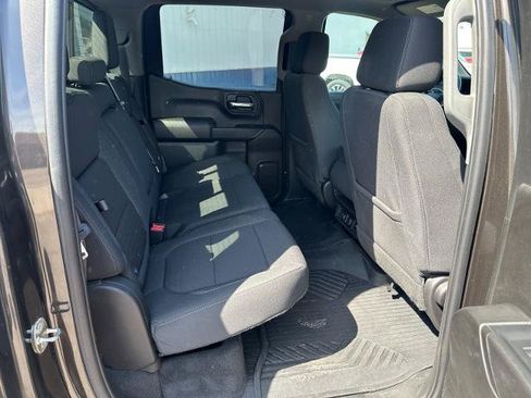 Used 2021 Chevrolet Silverado 1500 LT AWD/4WD image 27