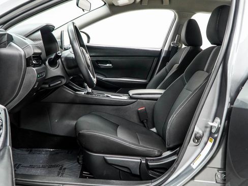 Used 2024 Nissan Sentra SV image 35