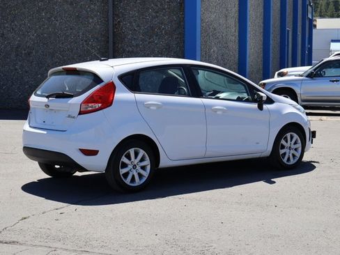 Used 2012 Ford Fiesta SE FWD image 5
