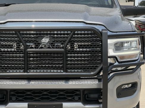 Used 2024 RAM 2500 Laramie w/ Safety Group AWD/4WD image 8