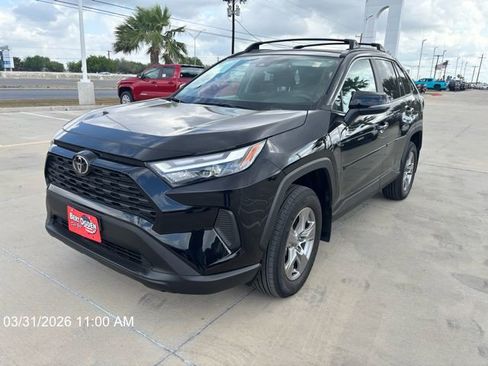 Used 2025 Toyota RAV4 XLE w/ Convenience Package FWD image 3