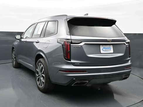 Used 2022 Cadillac XT6 Sport w/ Technology Package AWD/4WD image 5