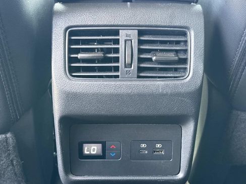 Certified 2023 Nissan Rogue SL w/ SL Premium Package FWD image 18