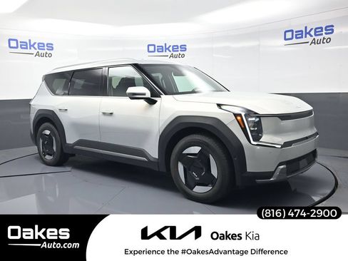 New 2026 Kia EV9 Wind AWD/4WD image 1