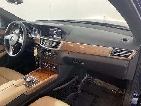 Used 2013 Mercedes-Benz E 350 Sedan image 35