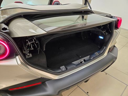 Used 2023 Ferrari Portofino M RWD image 23