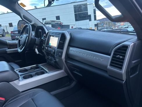 Used 2019 Ford F250 Lariat image 9
