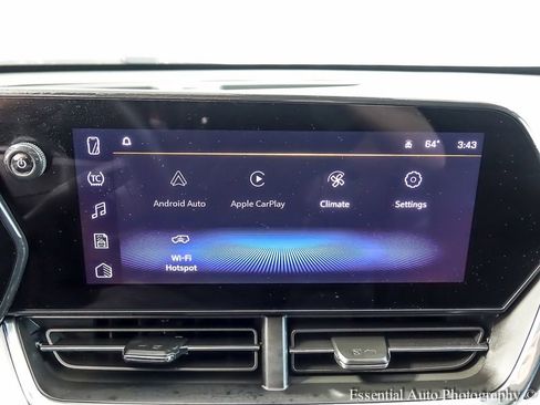 Used 2025 Chevrolet Trax LT w/ Driver Confidence Package image 14