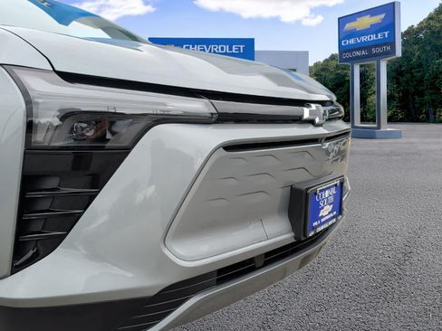 Used 2025 Chevrolet Blazer EV LT AWD/4WD image 36