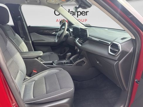 Used 2025 Chevrolet TrailBlazer LT AWD/4WD image 11