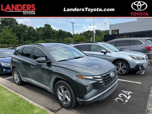 Used 2023 Hyundai Tucson SEL FWD image 1
