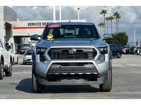 New 2026 Toyota Tacoma TRD Off-Road AWD/4WD image 8