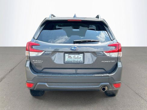 Used 2023 Subaru Forester Limited AWD/4WD image 5