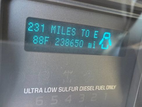 Used 2012 Ford F250 XLT w/ Skid Plate Pkg AWD/4WD image 29