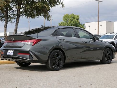 New 2026 Hyundai Elantra SEL Sport image 5