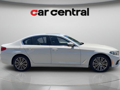 Used 2020 BMW 530i w/ Convenience Package RWD image 6