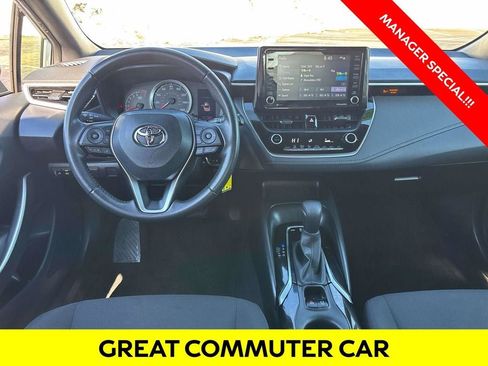 Used 2022 Toyota Corolla SE image 11
