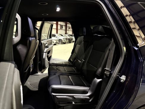 Used 2021 Chevrolet Tahoe LT RWD image 18