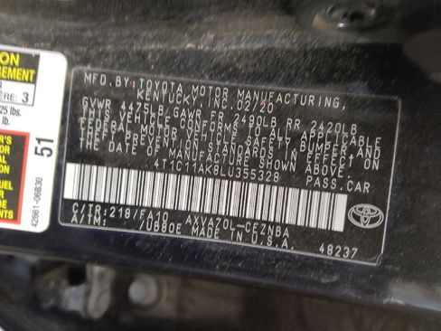 Used 2020 Toyota Camry LE FWD image 33