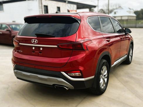 Used 2019 Hyundai Santa Fe SE FWD image 10