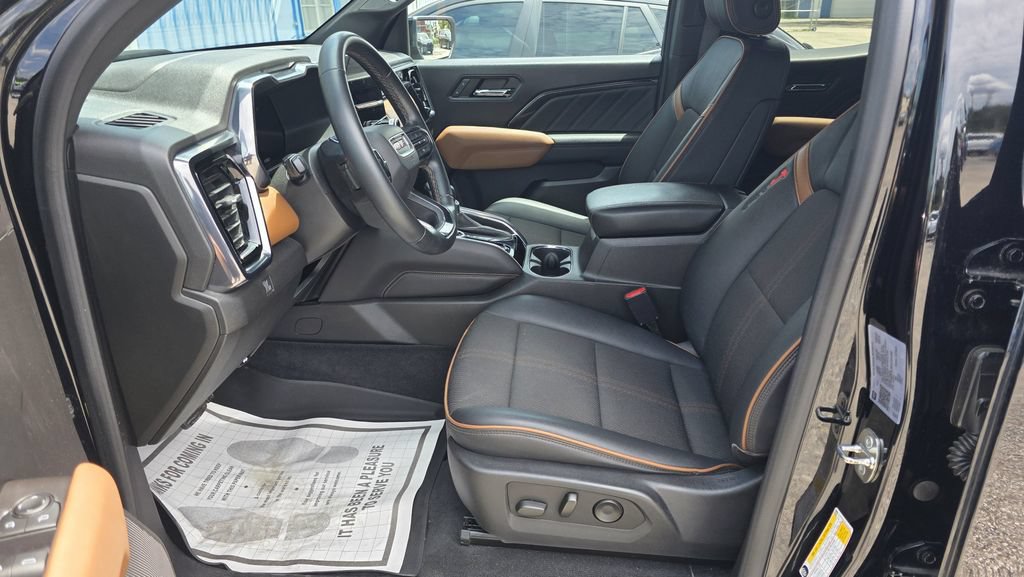 Used 2023 GMC Canyon AT4 AWD/4WD image 14