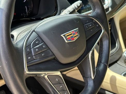 Used 2019 Cadillac XT5 Luxury FWD image 25