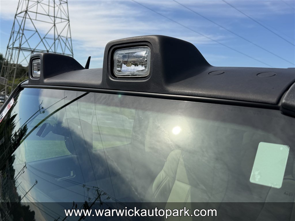 Used 2009 HUMMER H3 Alpha AWD/4WD image 5