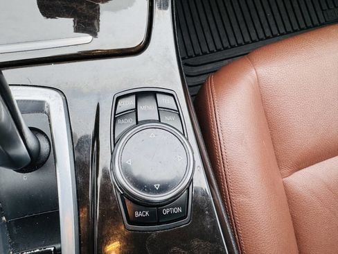 Used 2014 BMW 528i xDrive Sedan image 23