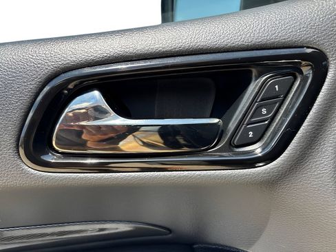 Used 2023 Dodge Durango GT AWD/4WD image 11