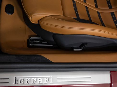 Used 2025 Ferrari 12Cilindri RWD image 30