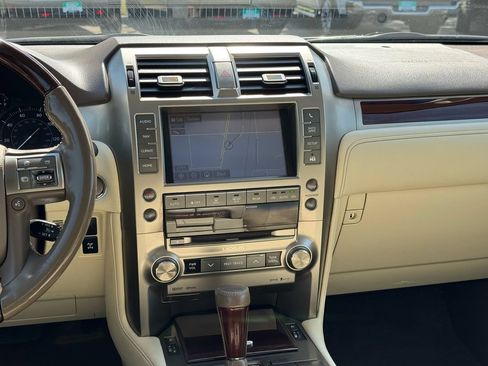 Used 2019 Lexus GX 460 Premium AWD/4WD image 15