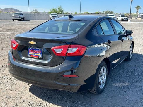 Used 2018 Chevrolet Cruze LS FWD image 5