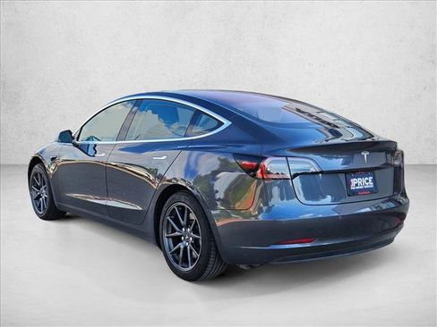 Used 2018 Tesla Model 3 Long Range image 8