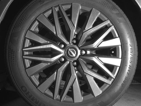 Used 2025 Nissan Altima 2.5 SV image 14