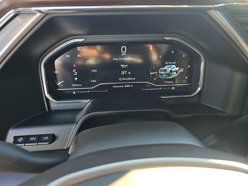 Used 2025 GMC Sierra 3500 Denali w/ Technology Package image 6